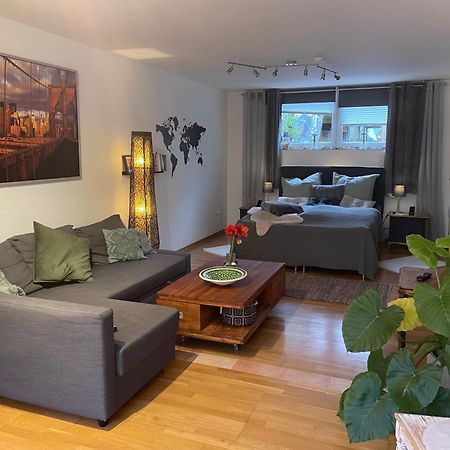 Modernes Appartement Im Gruenen - Stilvoll Und Komfortabel Кьолн Екстериор снимка