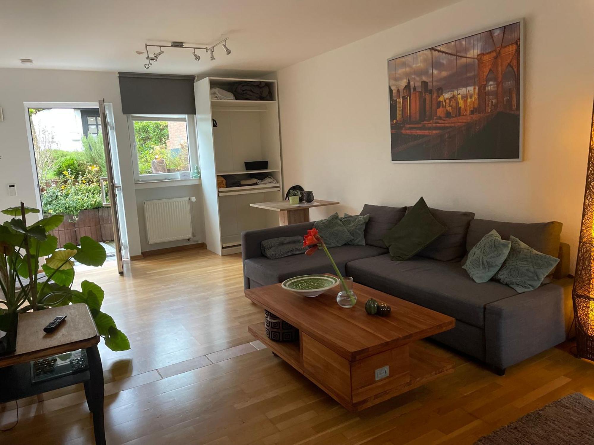 Modernes Appartement Im Gruenen - Stilvoll Und Komfortabel Кьолн Екстериор снимка